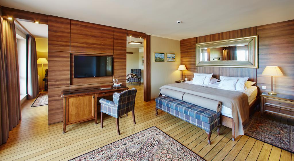 Kormoran Medispa Rowy  Rum bild